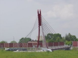 pylon I I